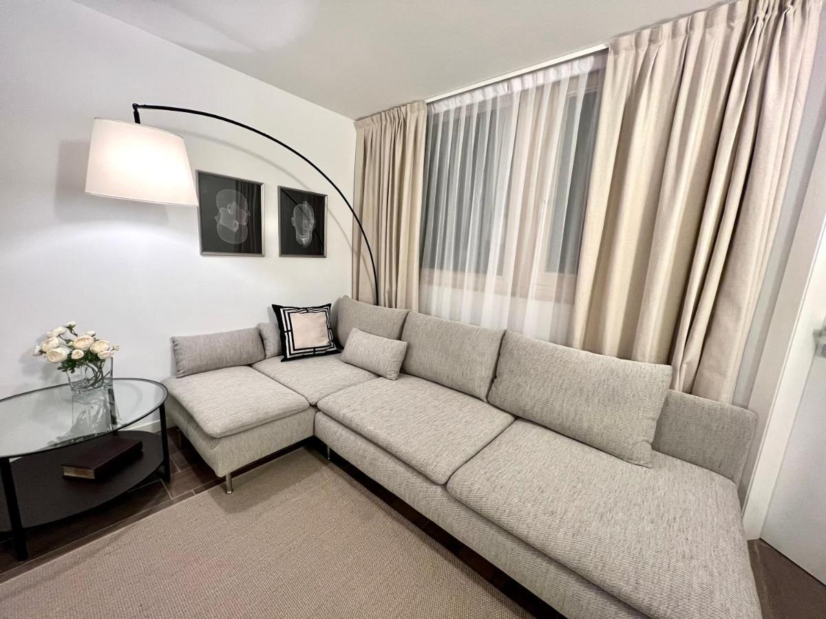 Paganini Suites And Apartments Sirmione Exteriör bild